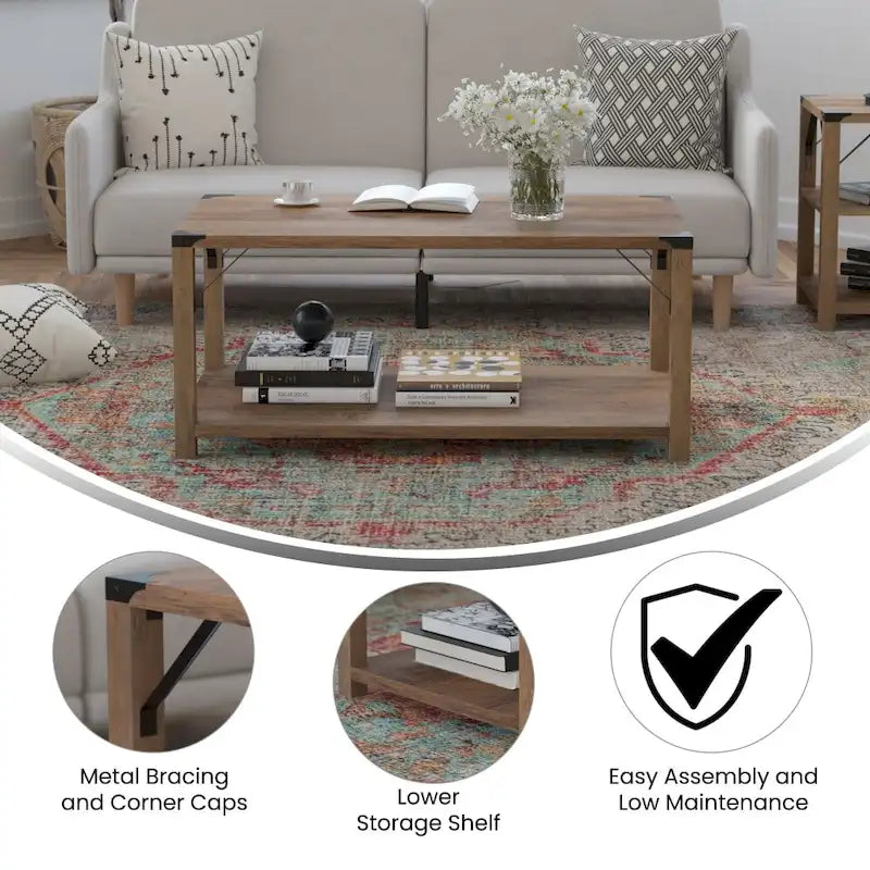 2-stufiger Couchtisch mit seitlichen Metallstreben und Eckkappen