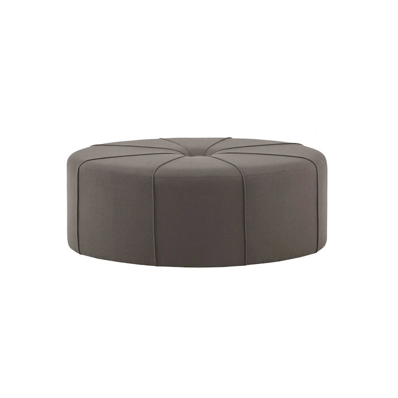 Gepolsterter, gesteppter, ovaler Oversize-Hocker