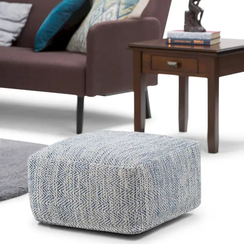 Pouf carré en coton tissé à la main avec motif chiné et rembourrage en billes de polystyrène