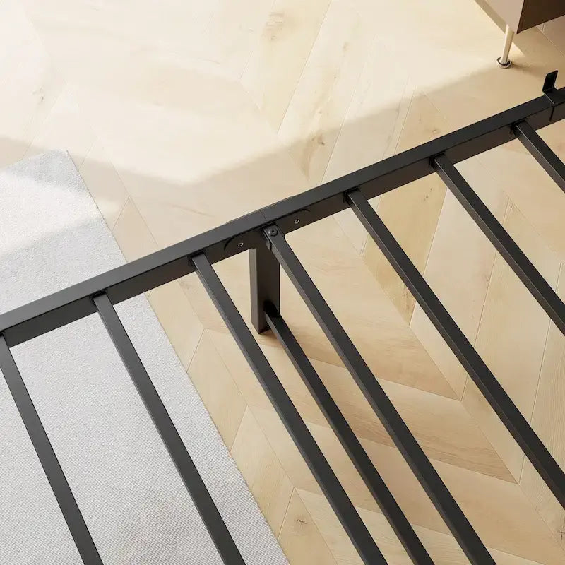 Estructura de cama tipo plataforma tamaño Queen con cabecero de almacenamiento y estación de carga
